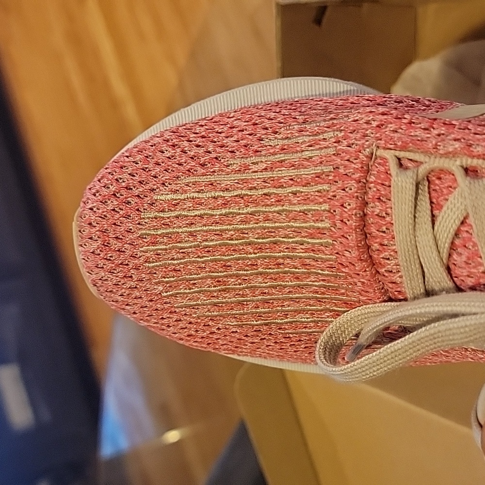 Adidas - Picture 5 of 7